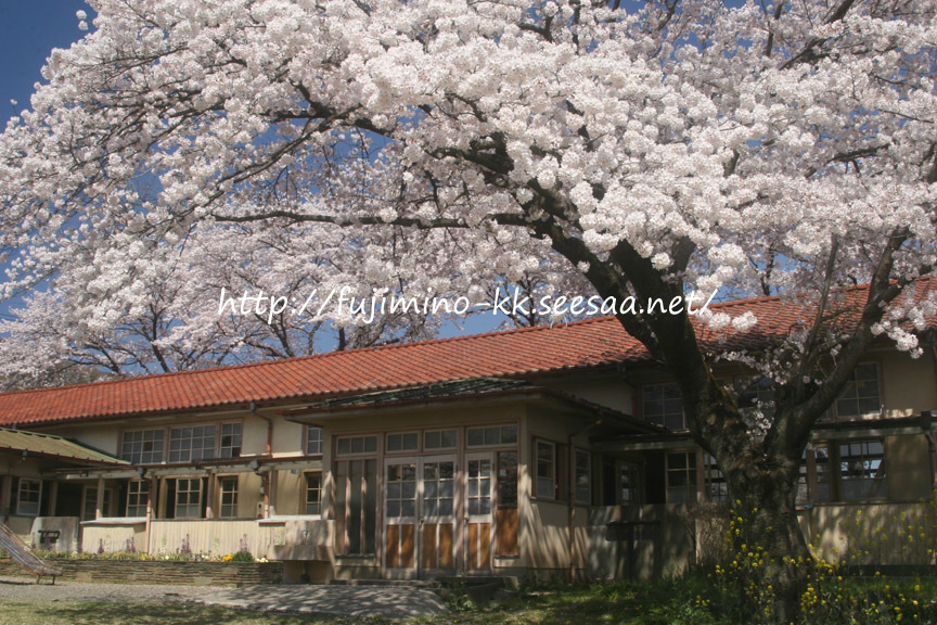 霜里学校(小川小学校旧下里分校)